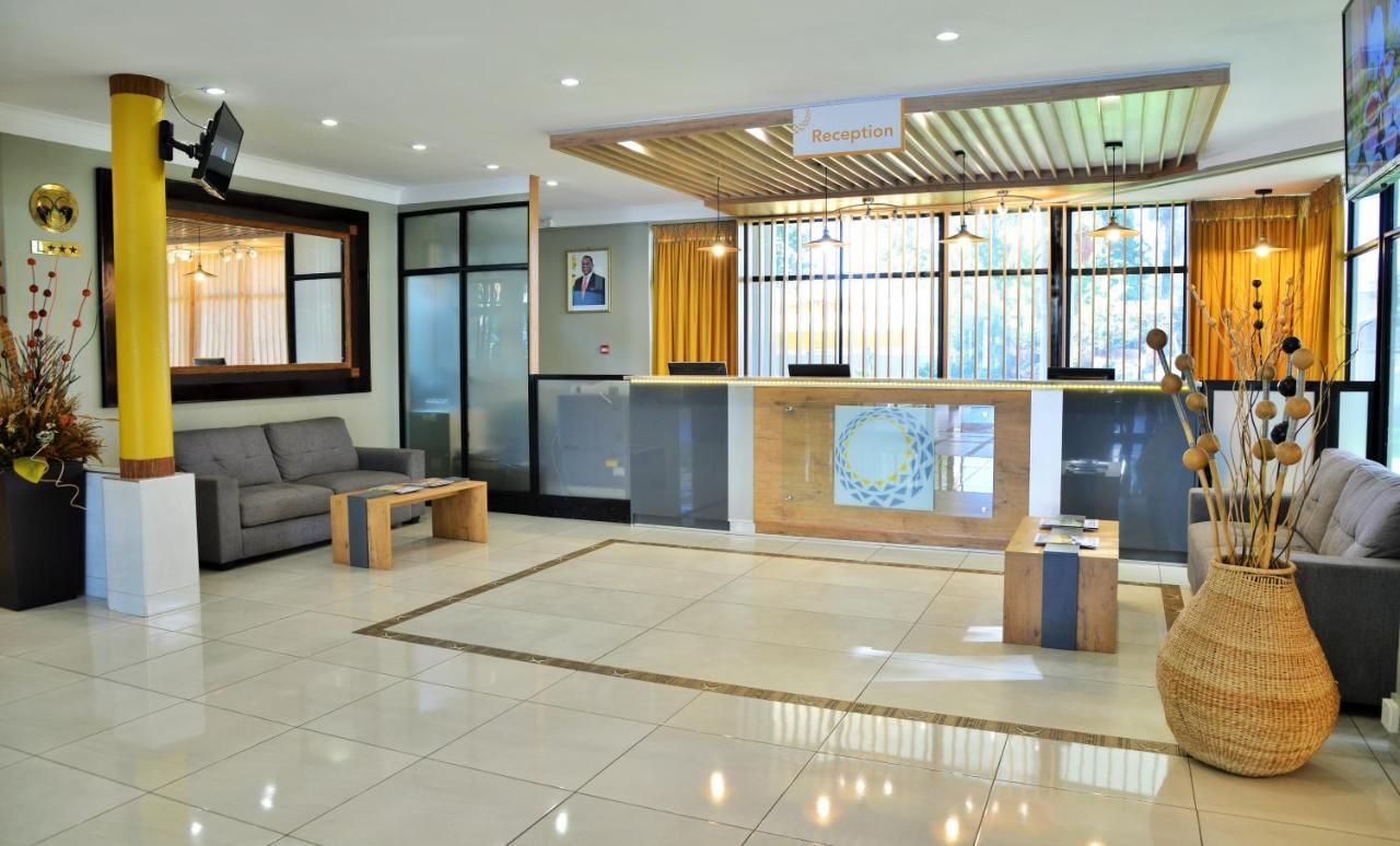 Cresta Oasis Hotel Harare Ngoại thất bức ảnh