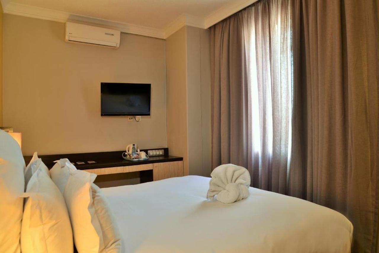 Cresta Oasis Hotel Harare Ngoại thất bức ảnh
