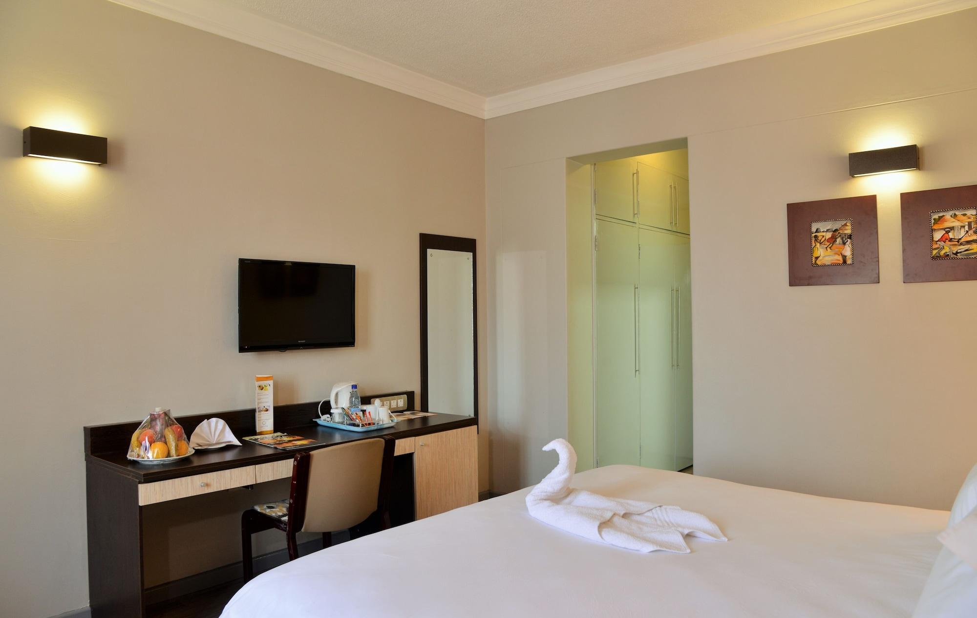 Cresta Oasis Hotel Harare Ngoại thất bức ảnh
