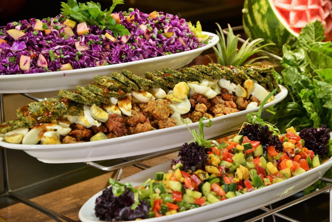 Cresta Oasis Hotel Harare Ngoại thất bức ảnh